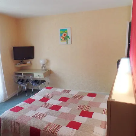 Revotel Hotell Aix-les-Bains