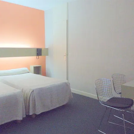 Revotel Hotell
