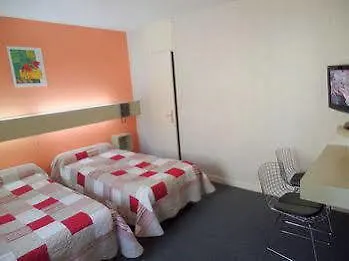 Revotel 2*