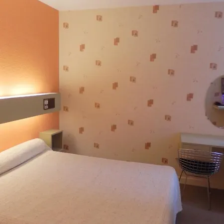Revotel Aix-les-Bains