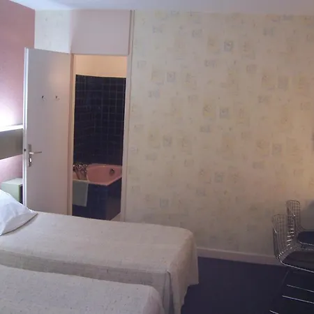 Hotell Revotel 2*