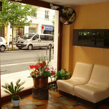 Revotel 2* Aix-les-Bains