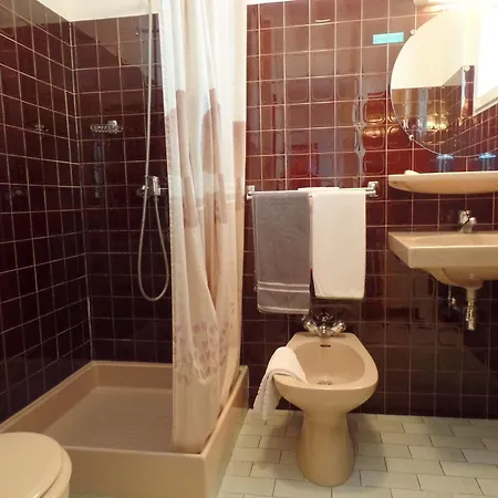 Revotel Hotell
