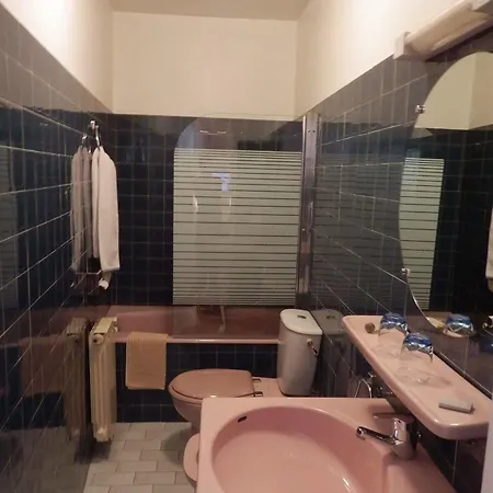 Revotel Hotell 2*